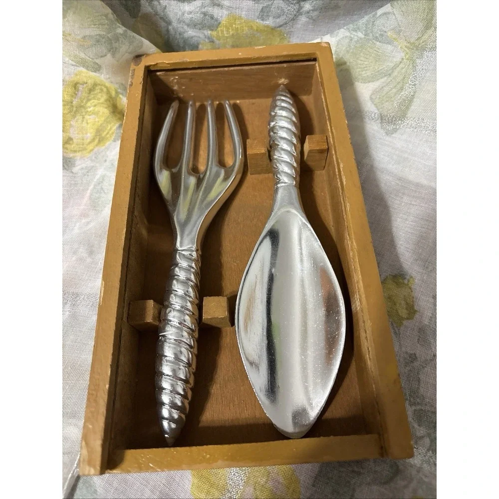 Silver‎ Polished Twist Handle Serving Spoon & Fork Set, 12in Floral Wood Box